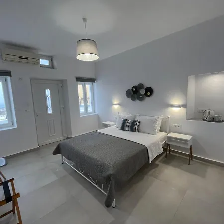 Firaxenia Hotel Fira (Santorini)