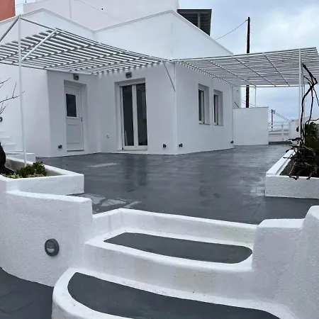 Firaxenia 2* Fira (Santorini)