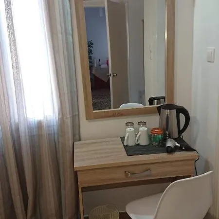 Hotel Firaxenia Fira (Santorini)