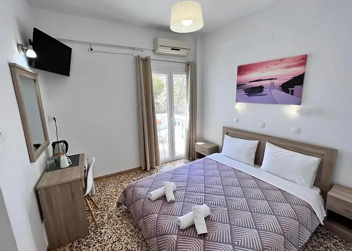 Firaxenia Hotel Fira (Santorini)