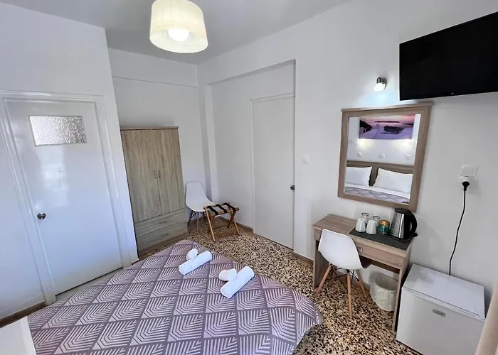 Firaxenia 2* Fira (Santorini)