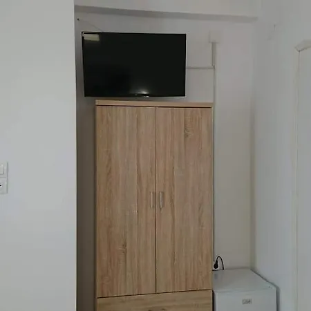 Firaxenia Szálloda 2*